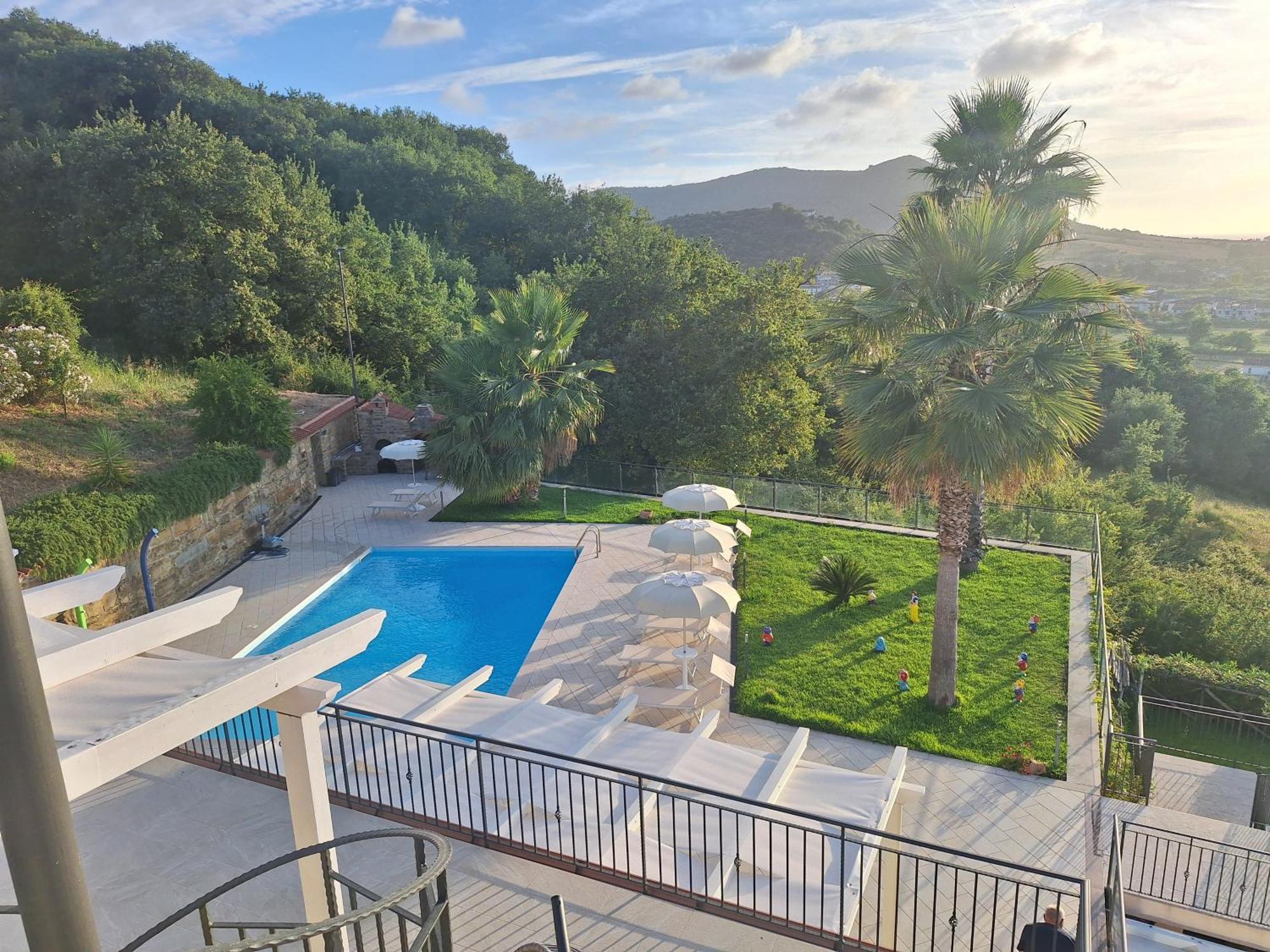 Country House Marj & Jo Resort 아그로폴리 외부 사진